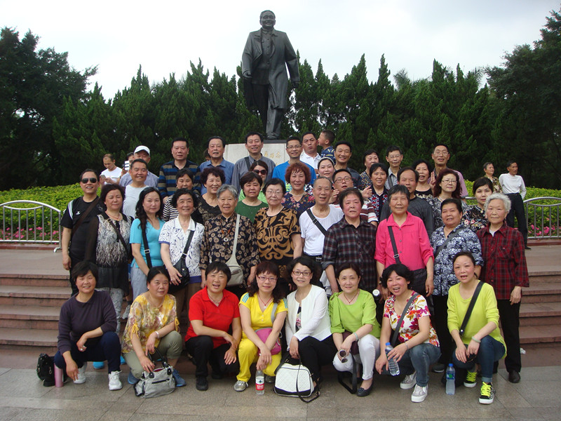 寶業(yè)集團(tuán)公司退休職工第一批“港、澳”游